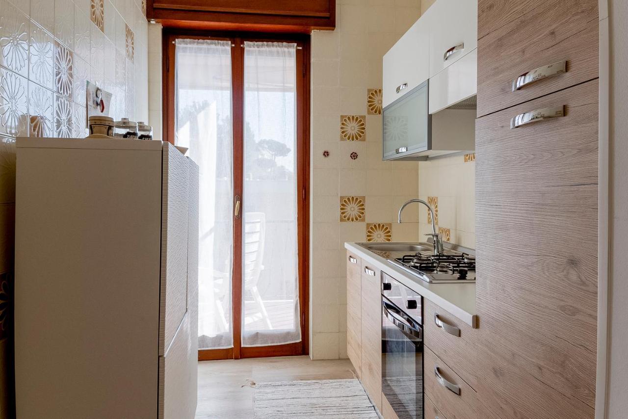 Lemon Tree Apartment - Garden, Sea View, Wifi Сан Ремо Екстериор снимка