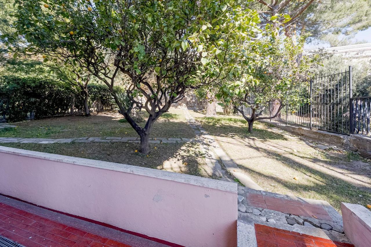 Lemon Tree Apartment - Garden, Sea View, Wifi Сан Ремо Екстериор снимка